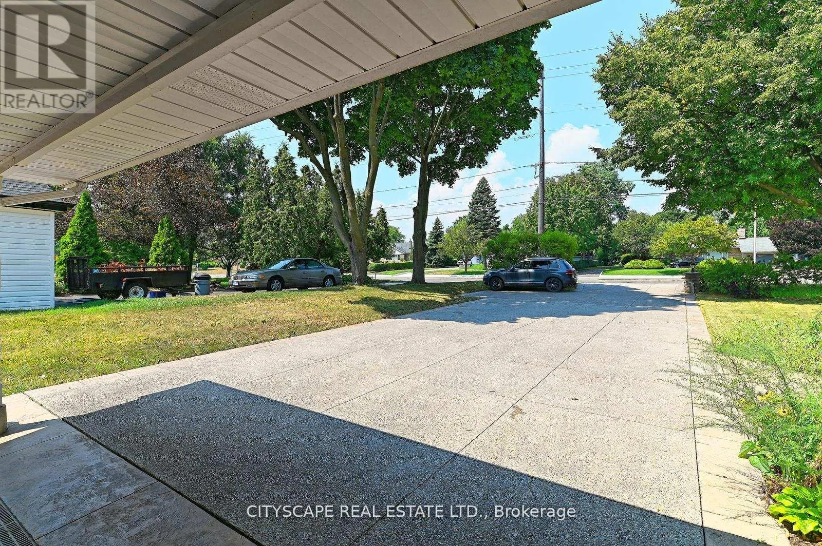 354 PLAINS ROAD W