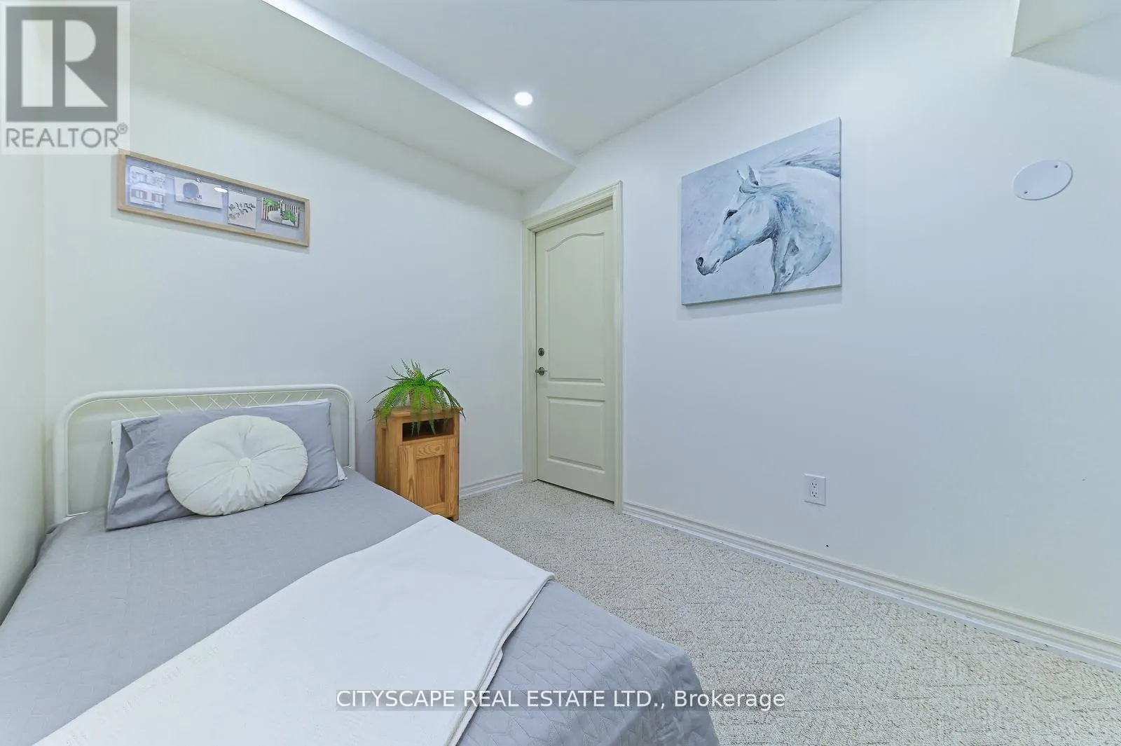 354 PLAINS ROAD W