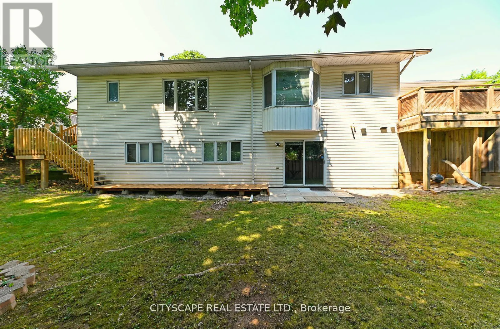 354 PLAINS ROAD W