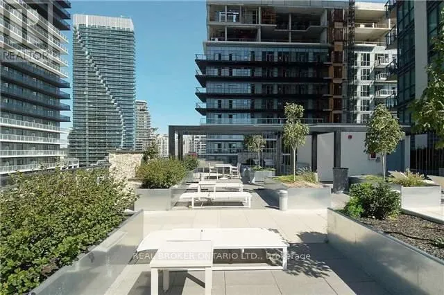 511 - 59 ANNIE CRAIG DRIVE