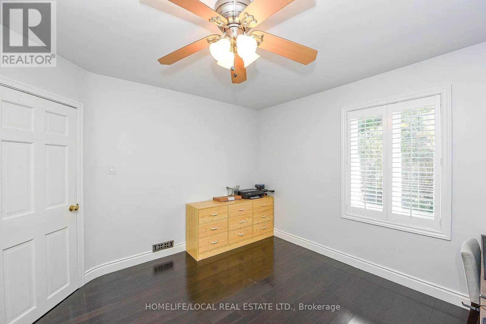 570 EXBURY CRESCENT