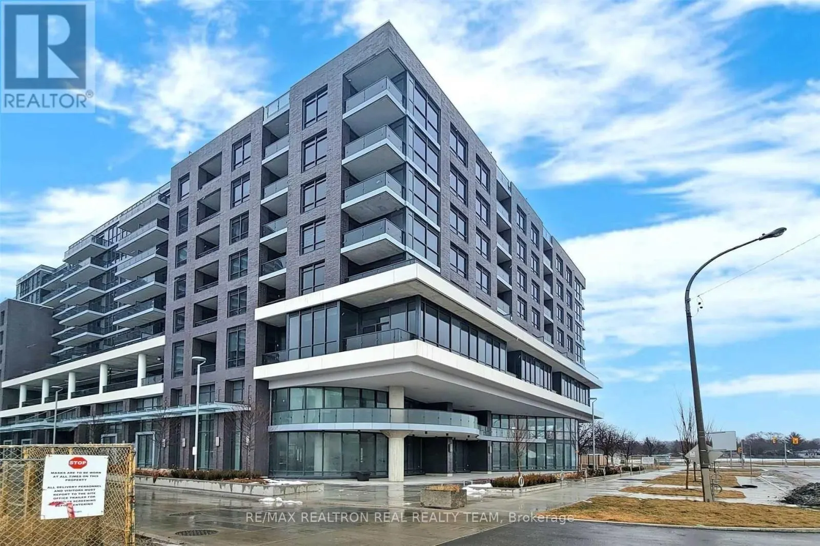502 - 10 GIBBS ROAD