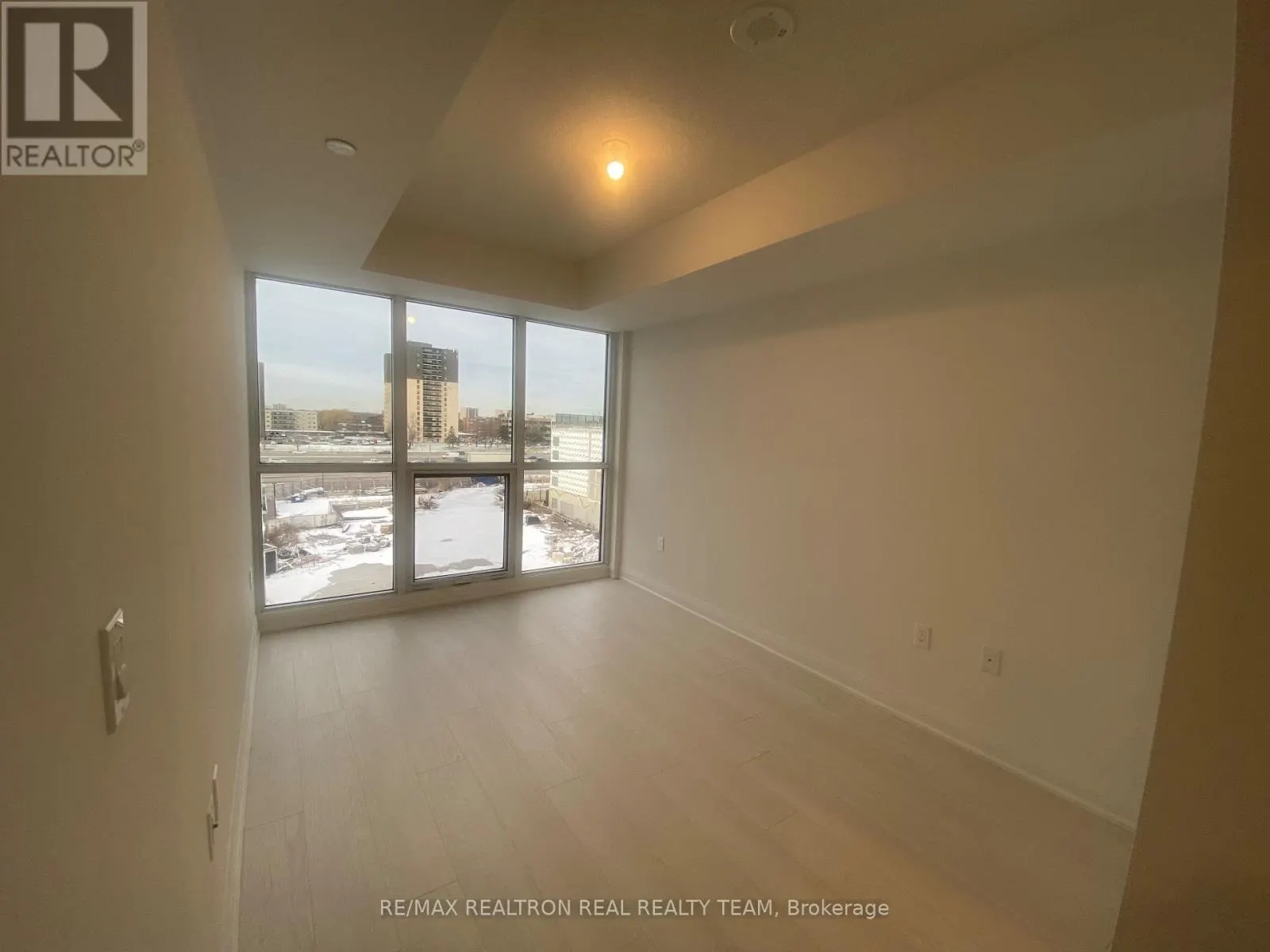 502 - 10 GIBBS ROAD