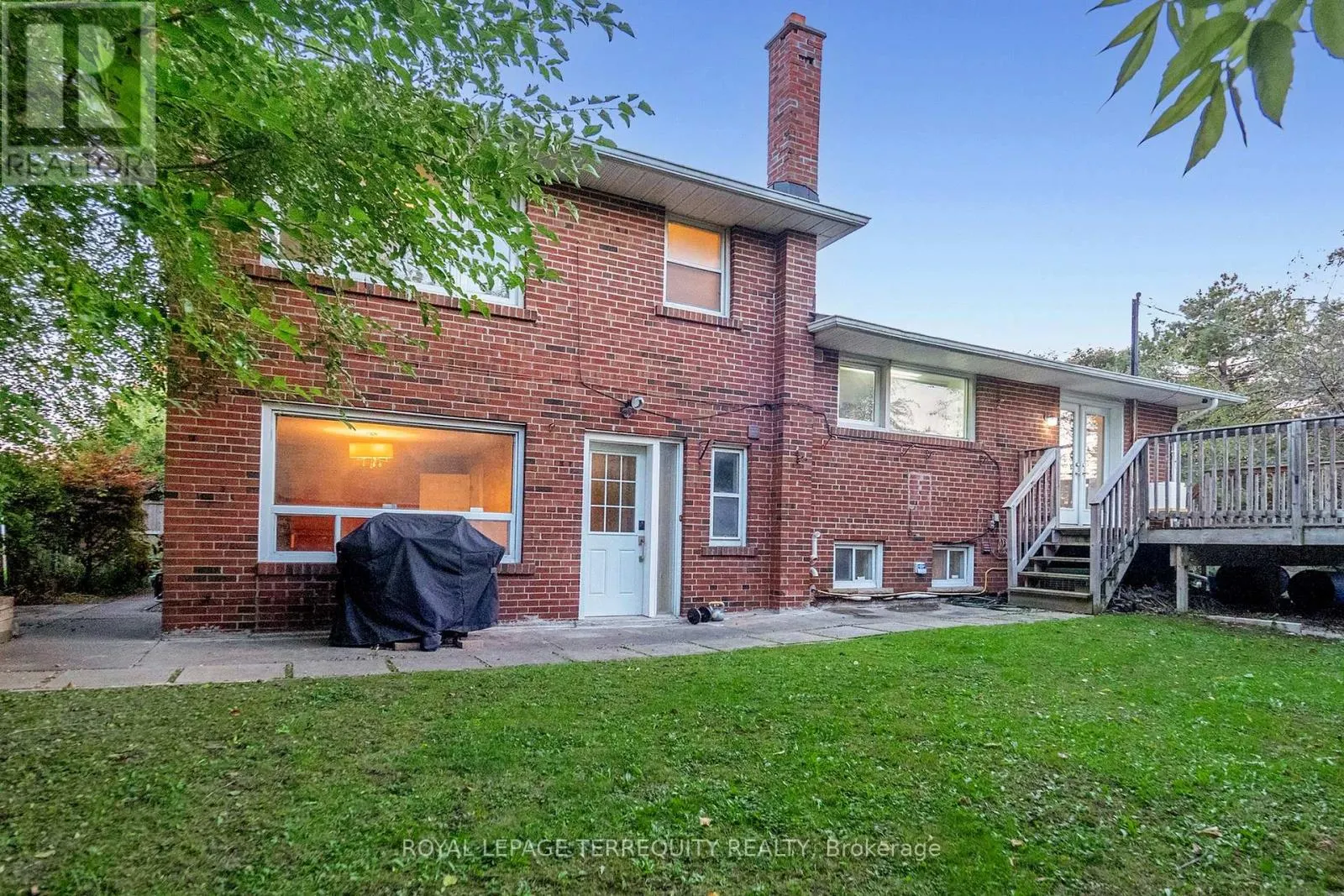 2 STOCKTON ROAD