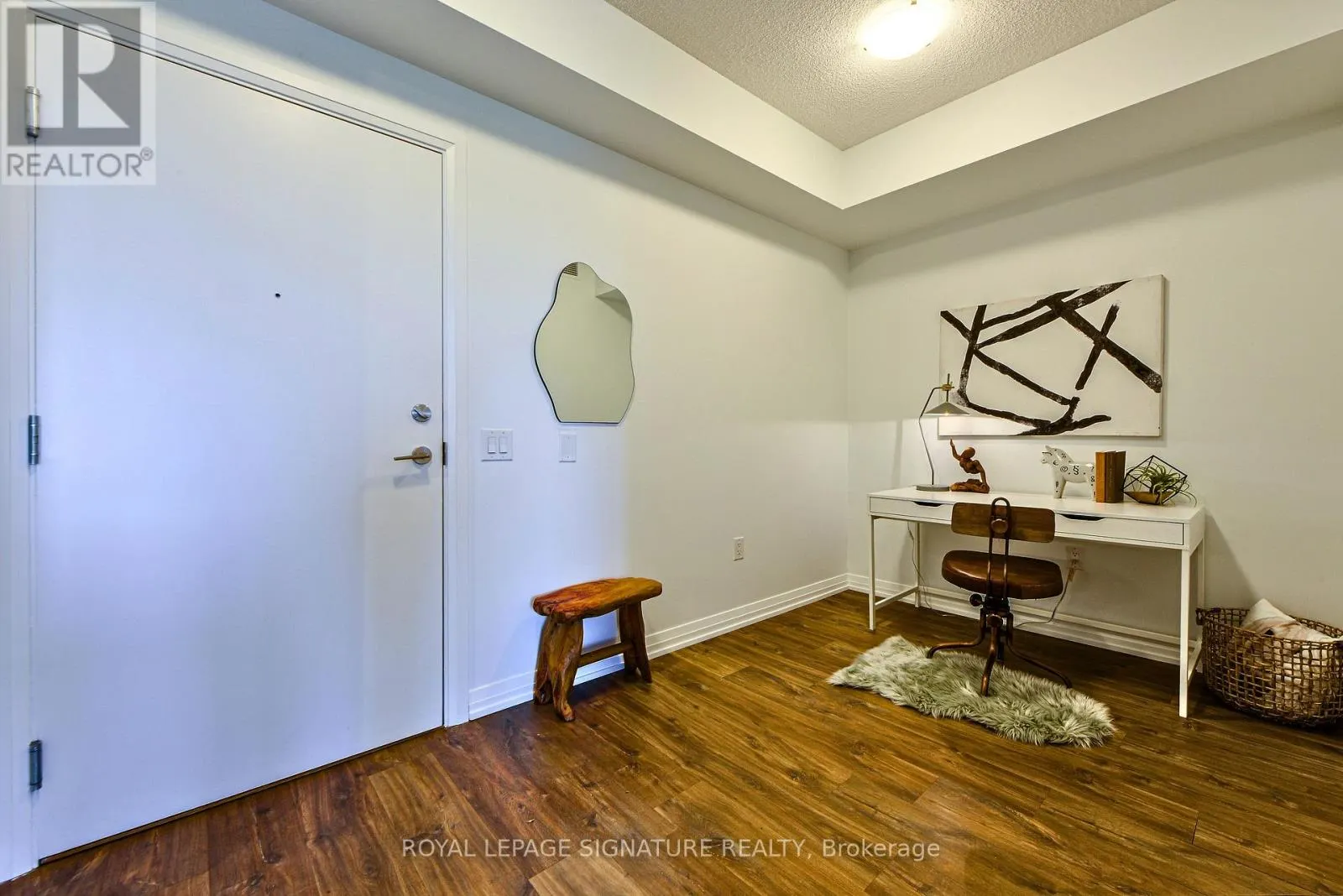714 - 50 THOMAS RILEY ROAD