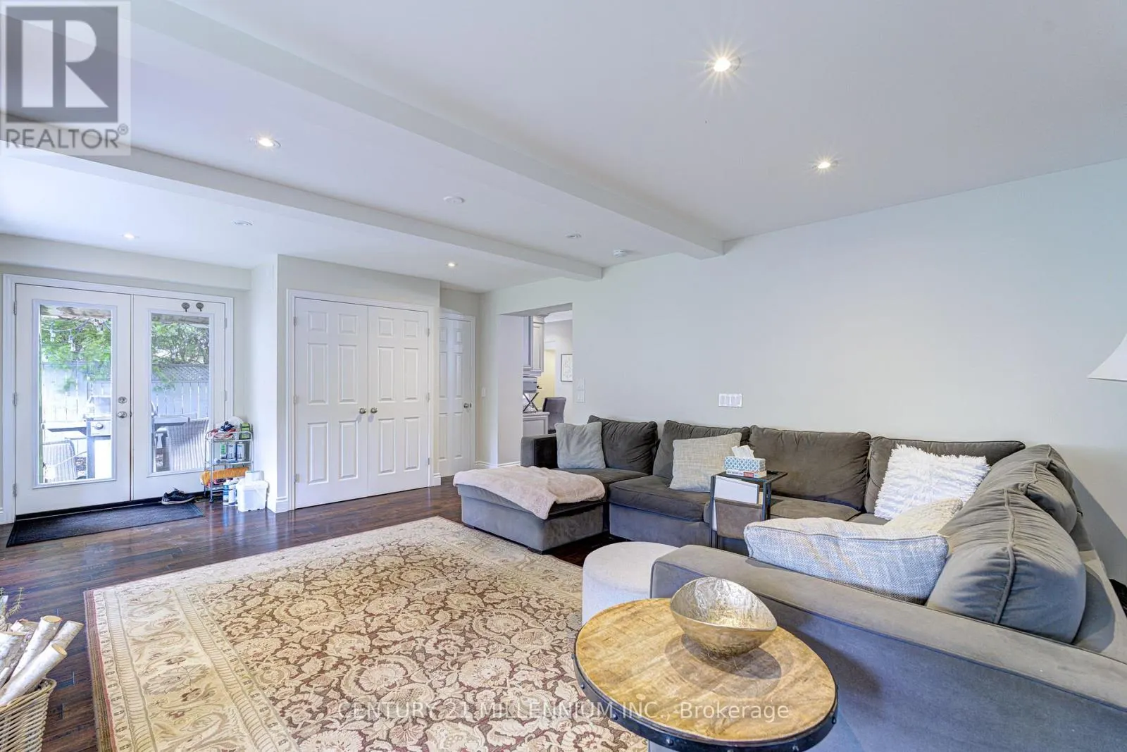 17 EVESHAM CRESCENT