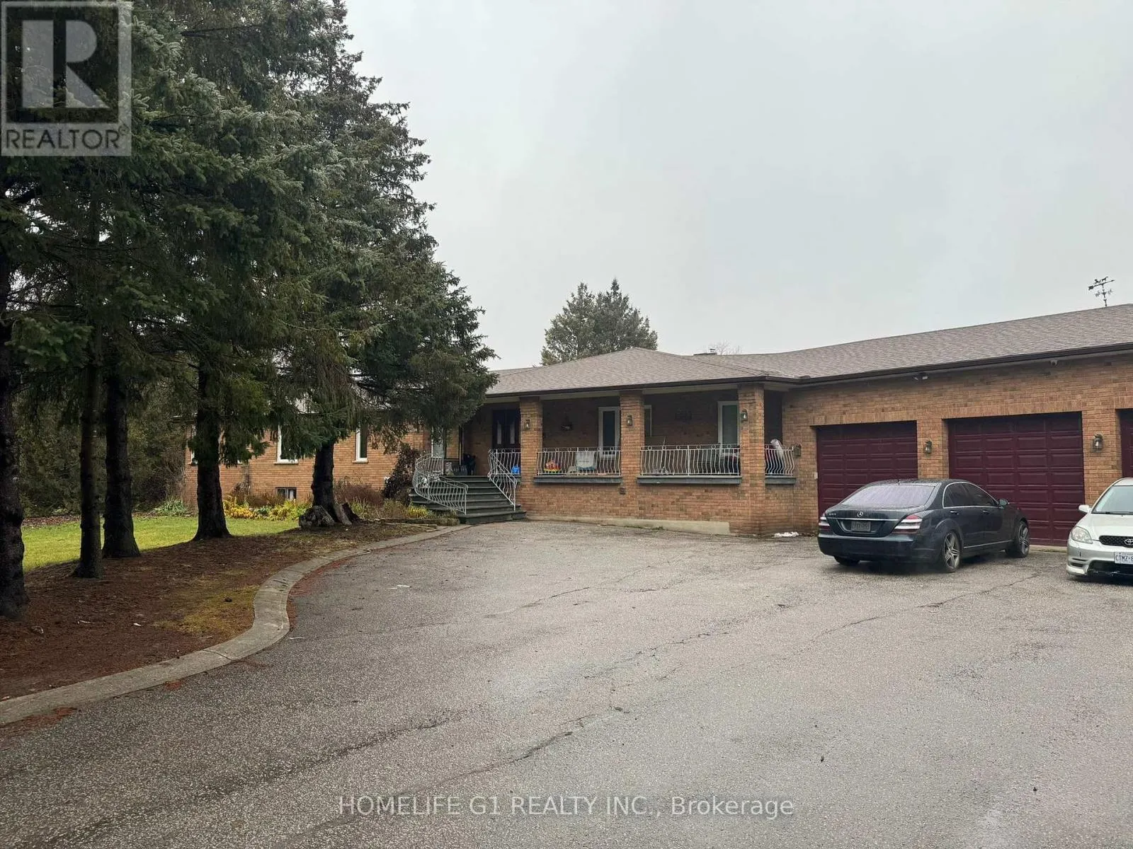 8 ROSEGARDEN DRIVE