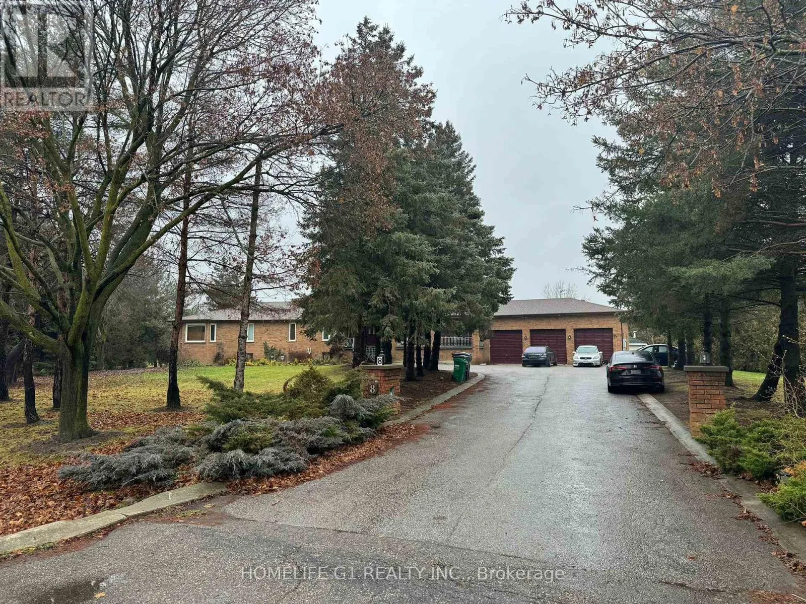 8 ROSEGARDEN DRIVE