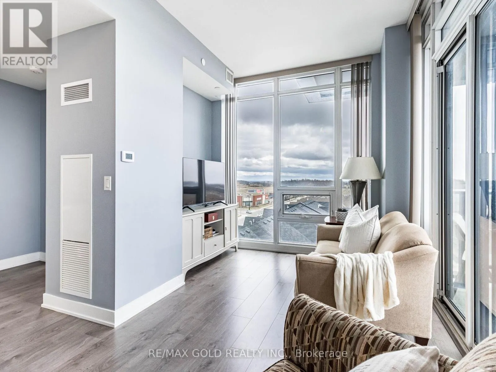 609 - 180 VETERANS DRIVE