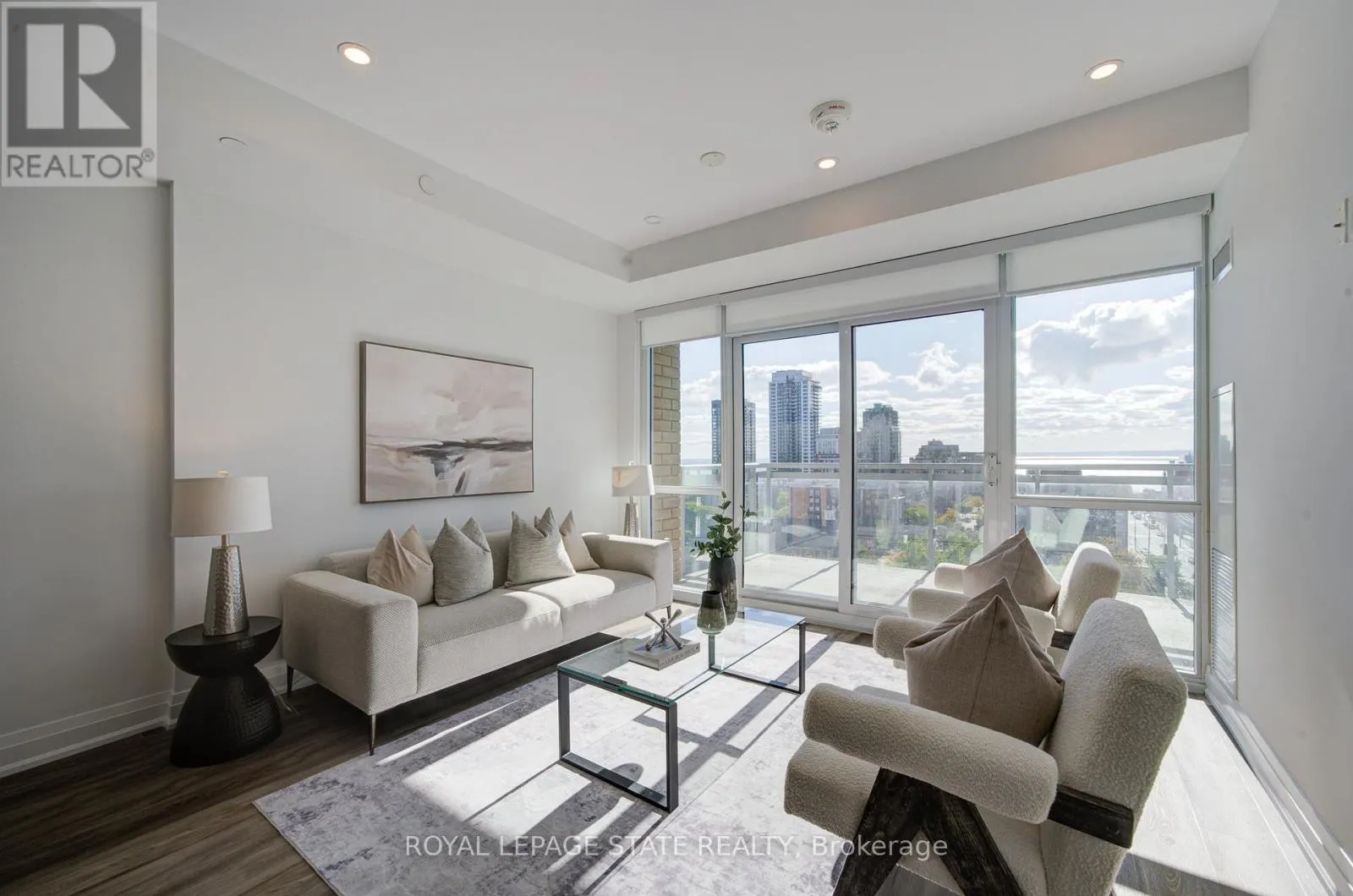 1006 - 2025 MARIA STREET