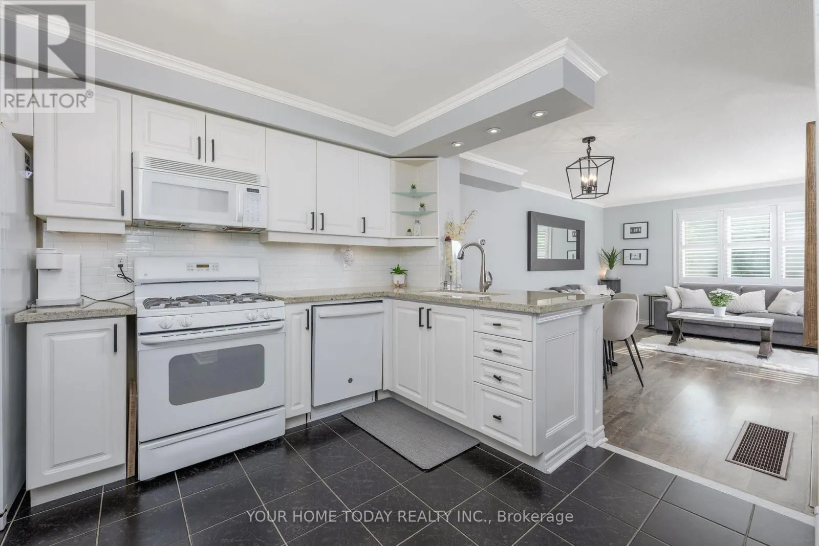 8 - 76 RIVER DRIVE