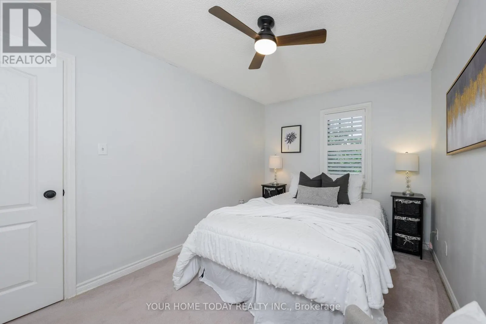 8 - 76 RIVER DRIVE