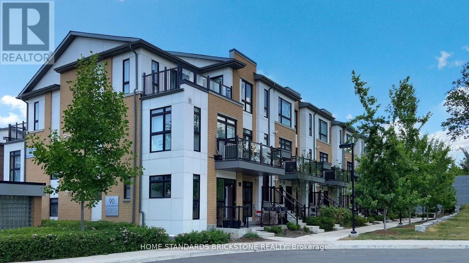 H212 - 90 CANON JACKSON DRIVE