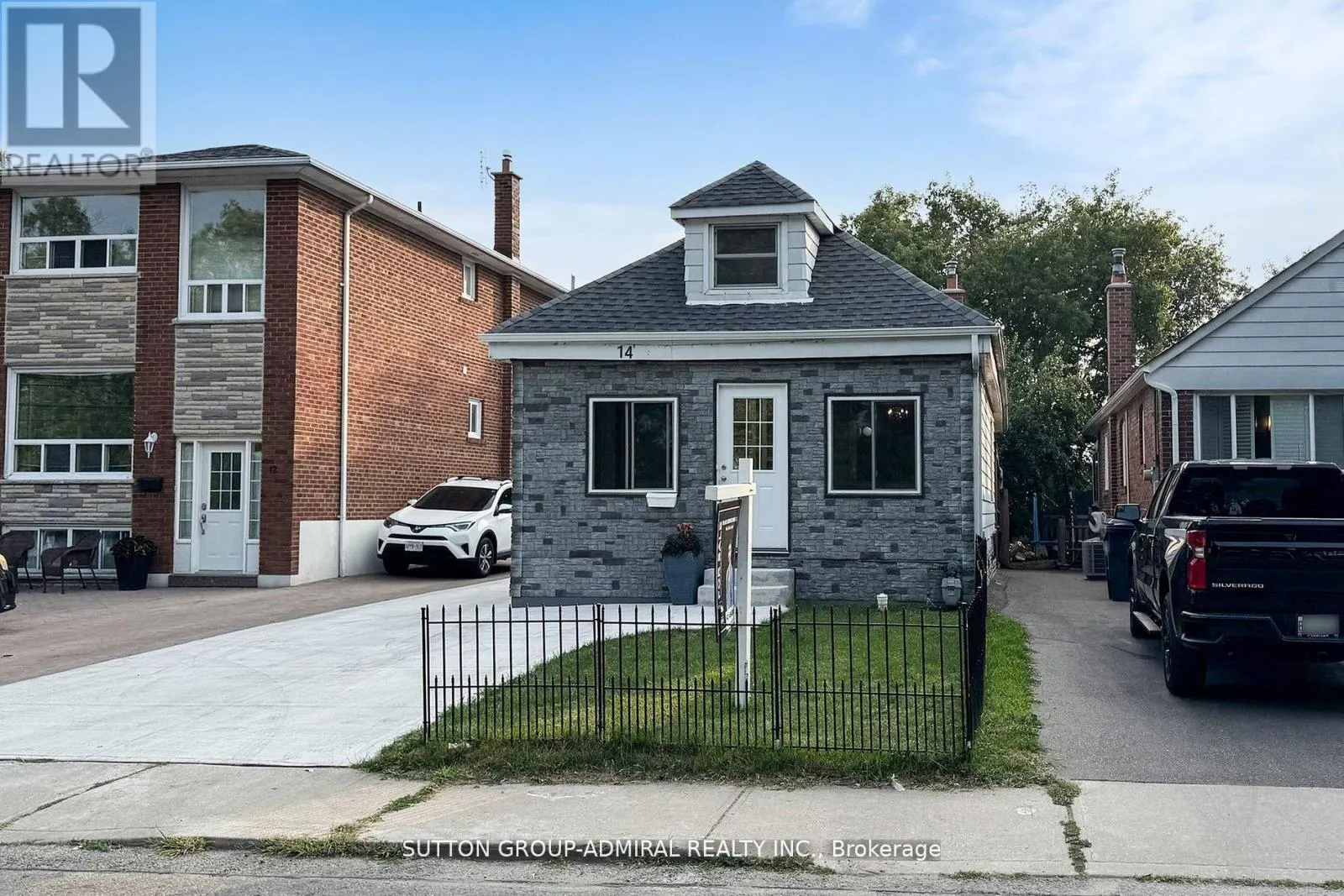 14 SPEARS STREET