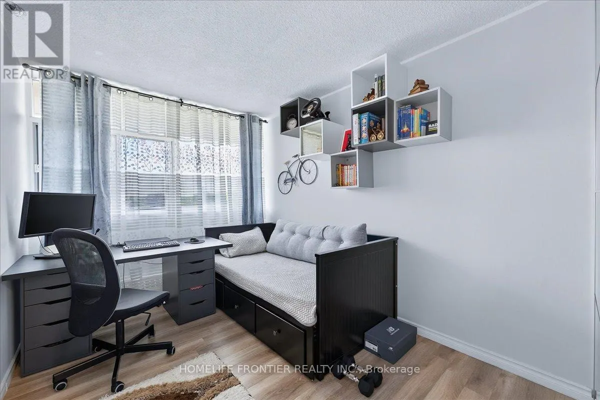 605 - 2301 DERRY ROAD W