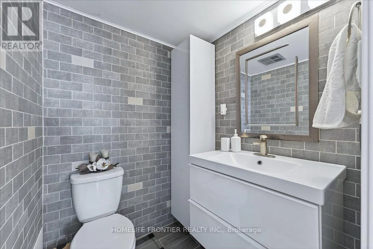 605 - 2301 DERRY ROAD W