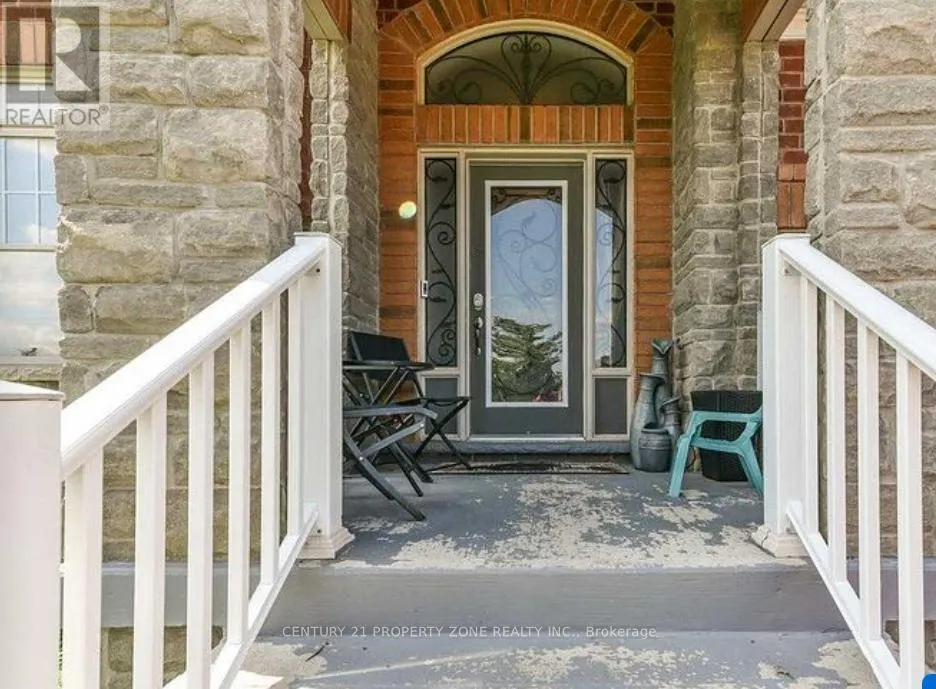 12 FORT WILLIAMS DRIVE