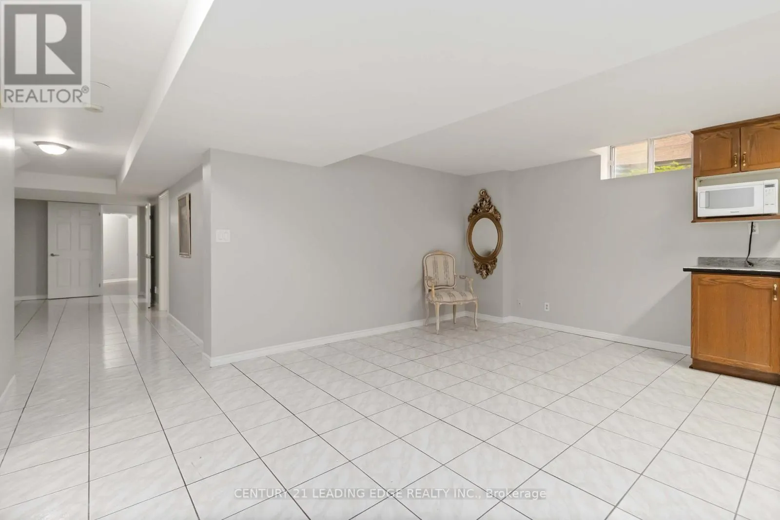 286 FERNFOREST DRIVE