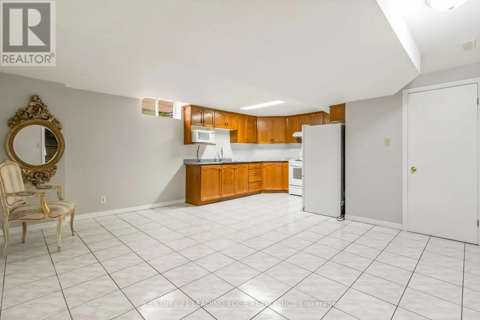 286 FERNFOREST DRIVE