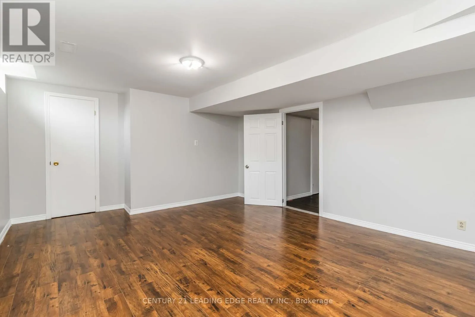 286 FERNFOREST DRIVE