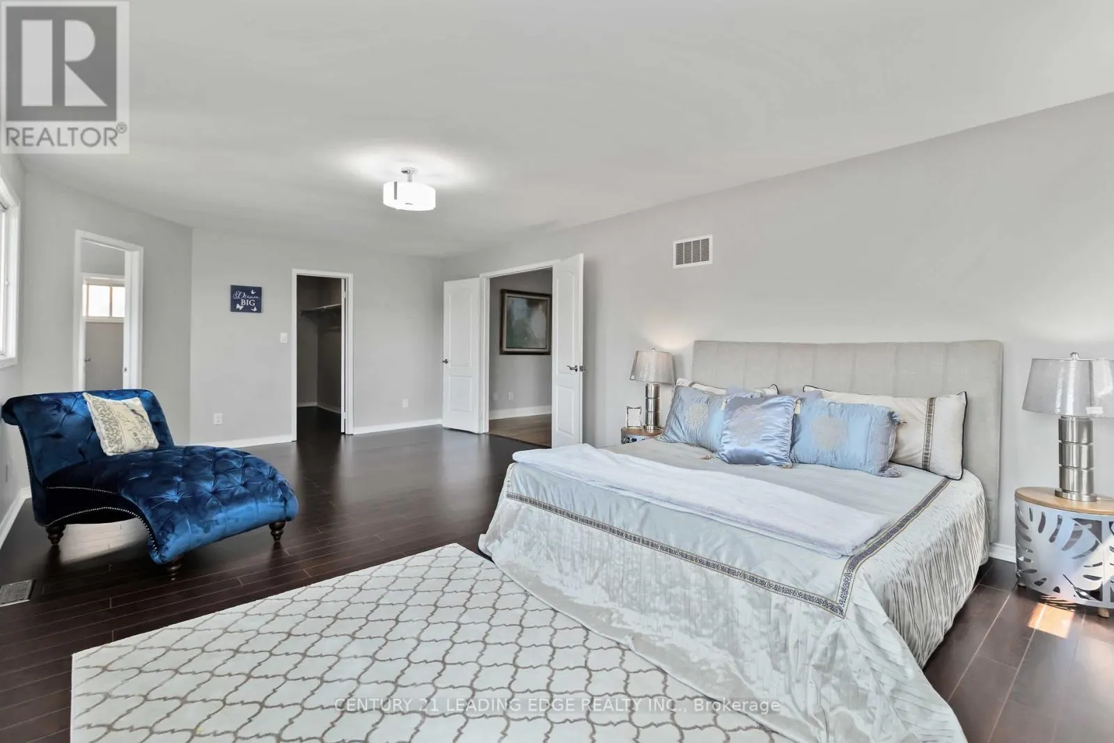 286 FERNFOREST DRIVE