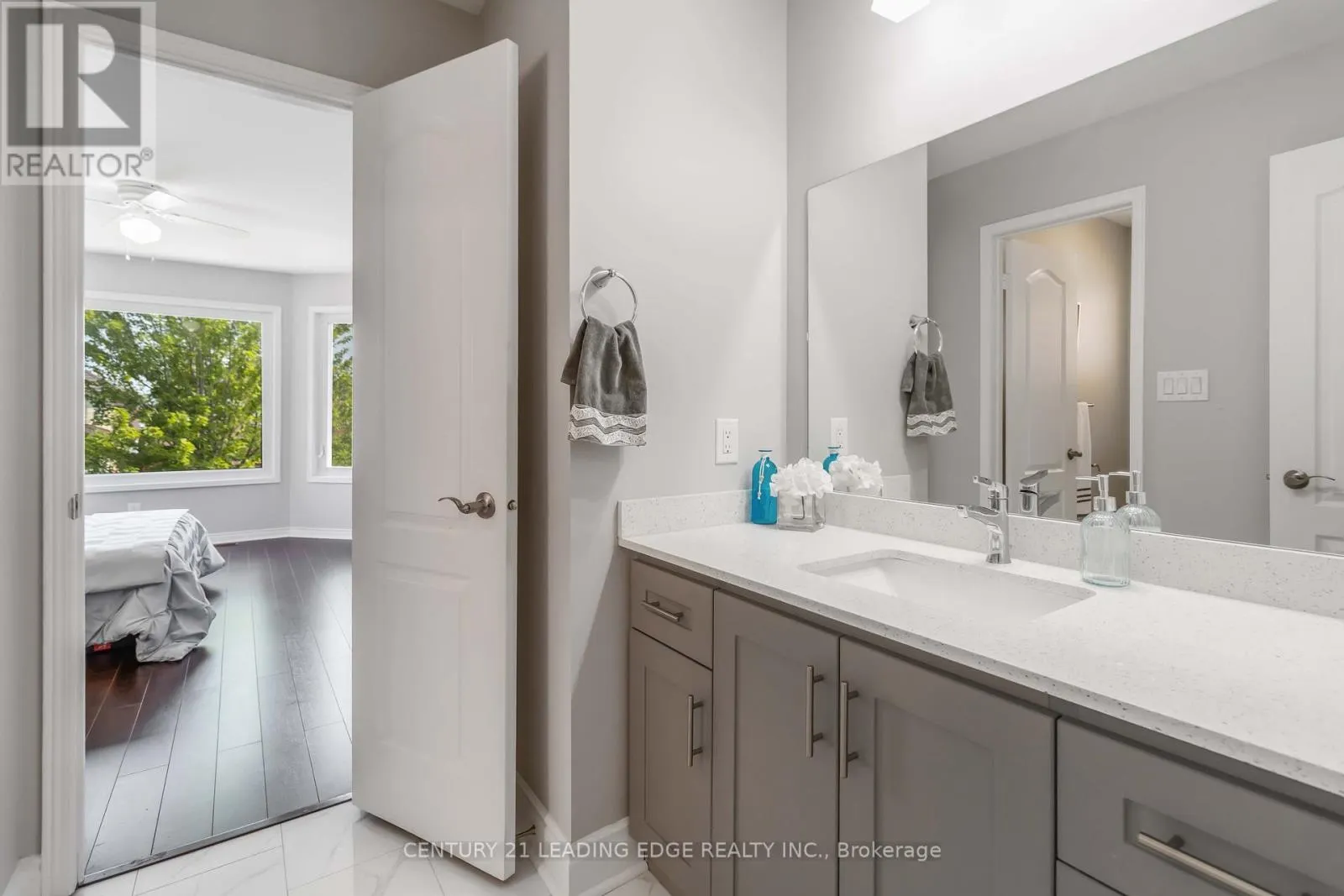 286 FERNFOREST DRIVE
