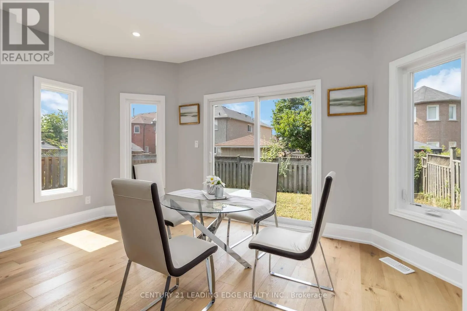 286 FERNFOREST DRIVE