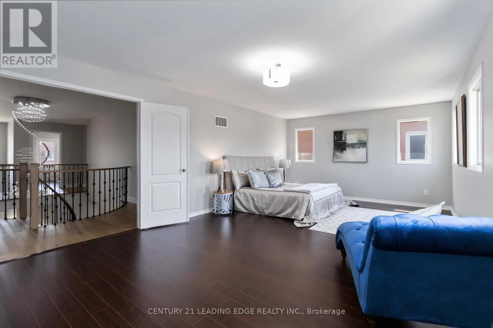 286 FERNFOREST DRIVE