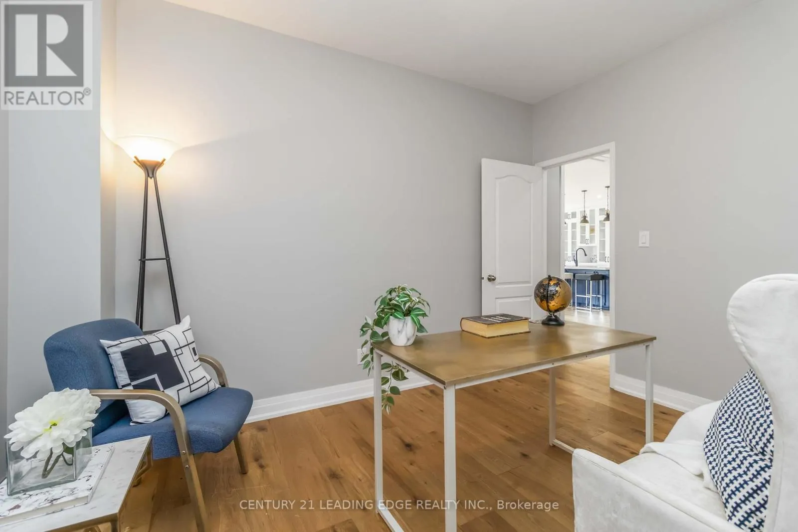 286 FERNFOREST DRIVE