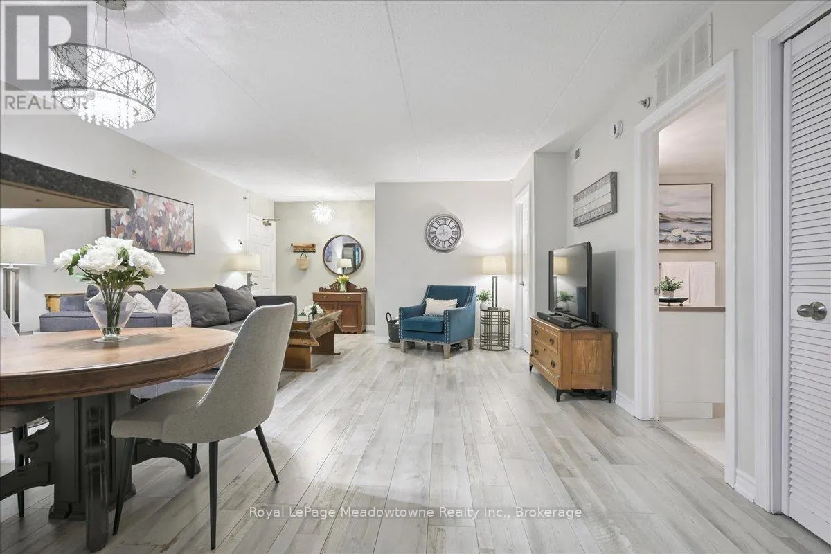 105 - 1450 BISHOPS GATE, #105