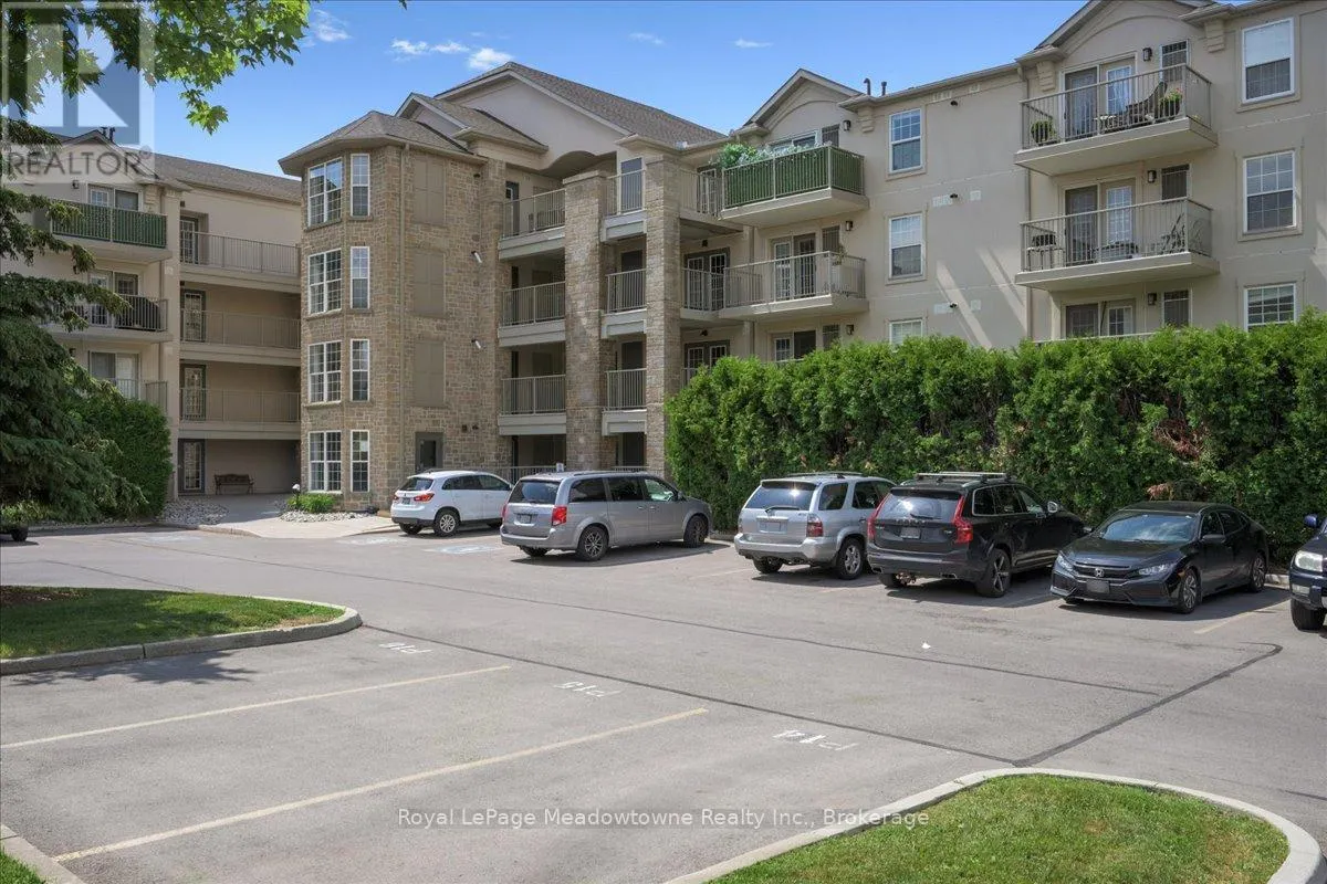 105 - 1450 BISHOPS GATE, #105