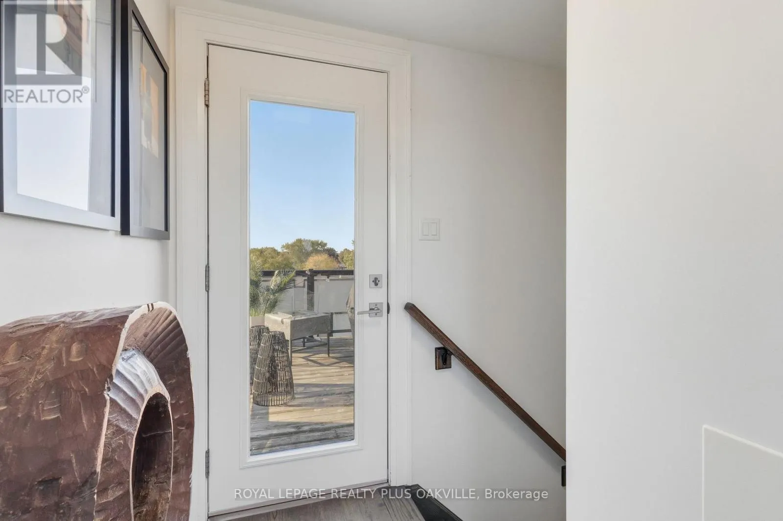 3228 ELLYN COMMON