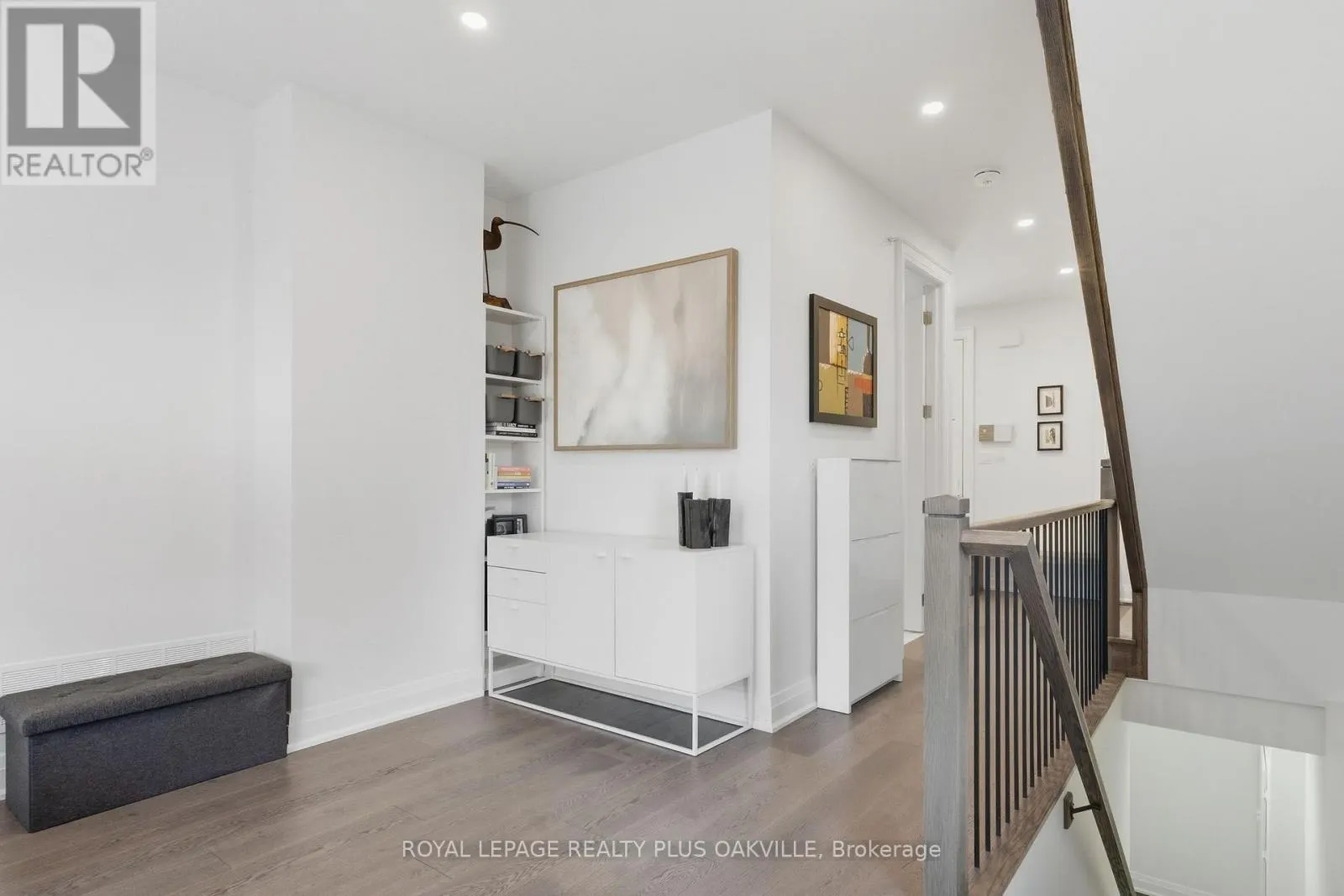 3228 ELLYN COMMON