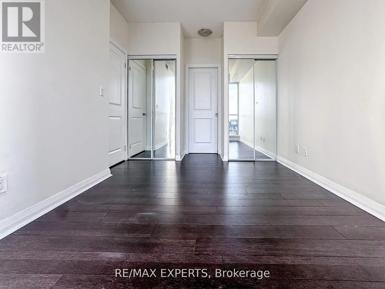 504 - 55 EGLINTON AVENUE W