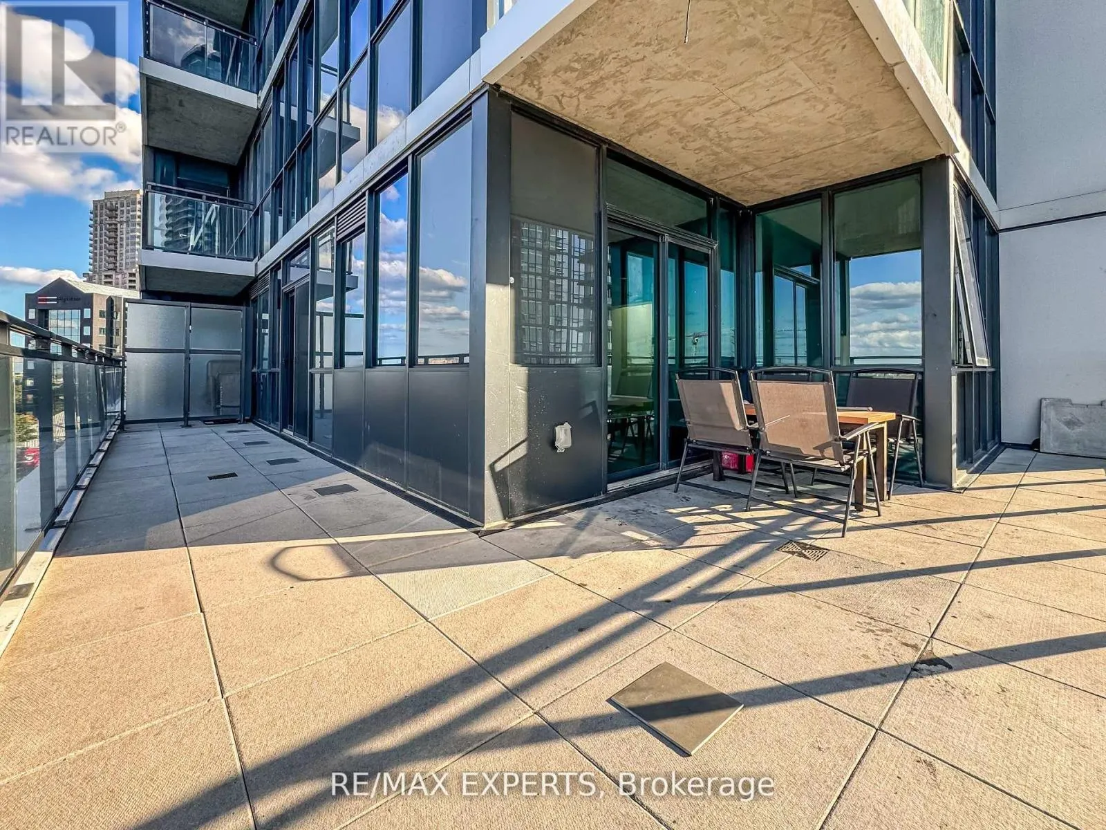 504 - 55 EGLINTON AVENUE W
