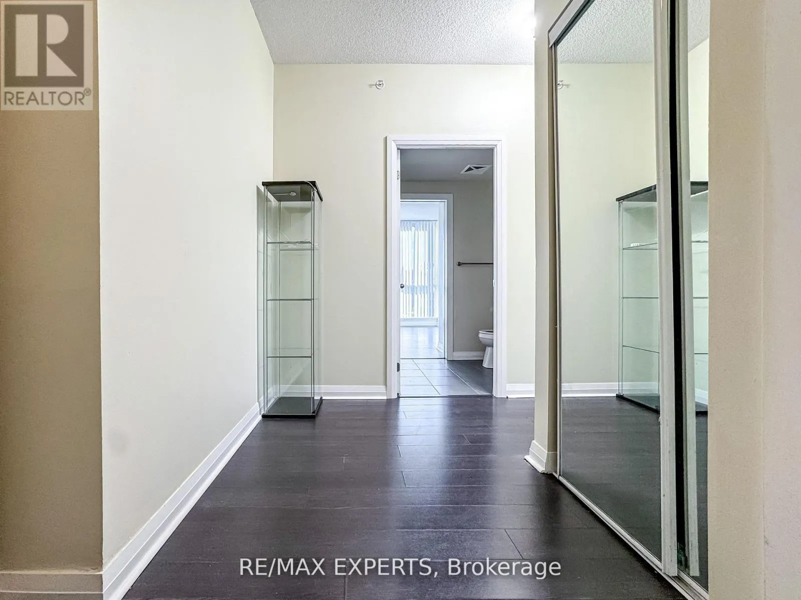 504 - 55 EGLINTON AVENUE W