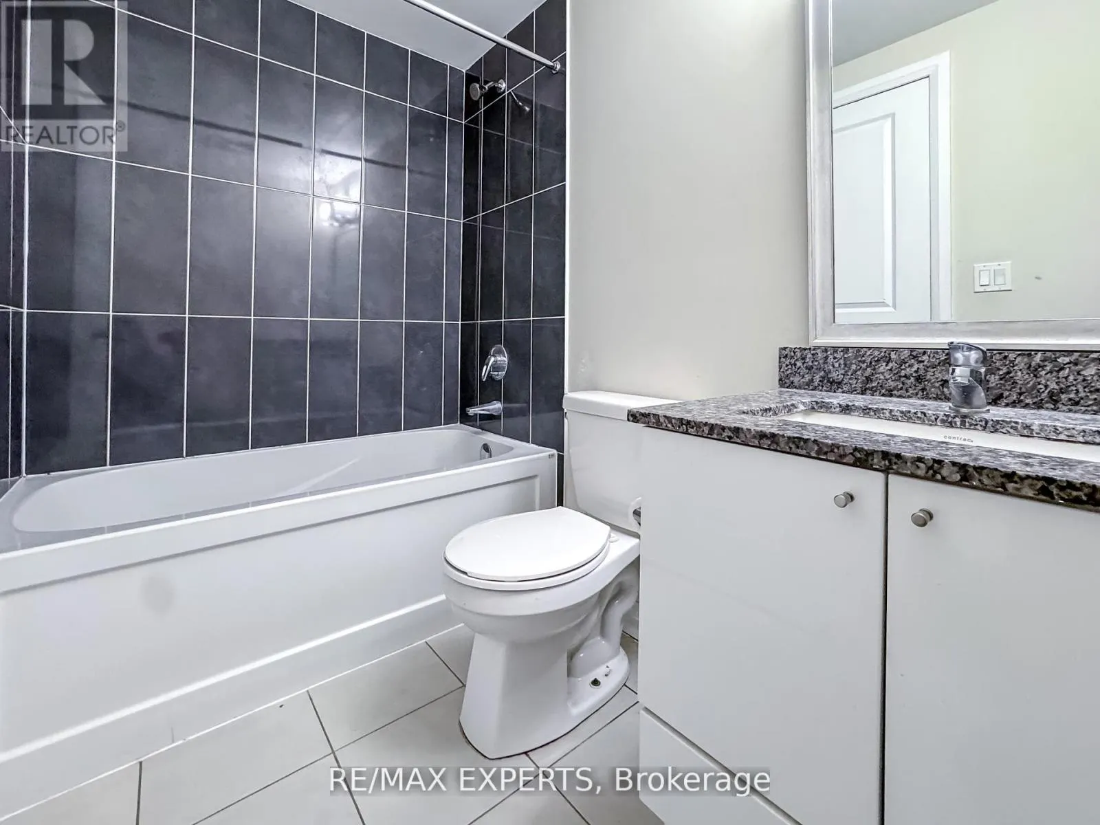 504 - 55 EGLINTON AVENUE W