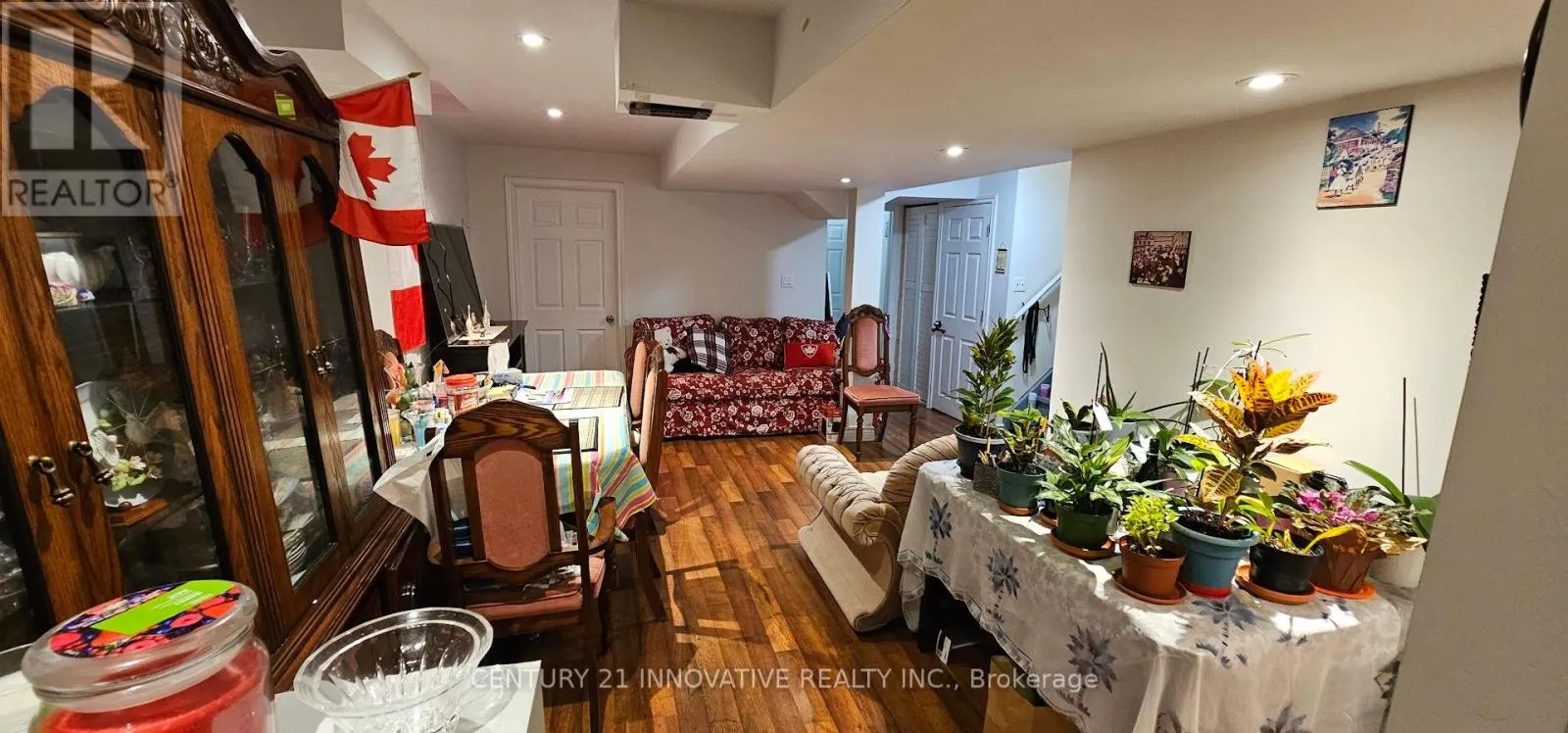 126 FOOTBRIDGE CRESCENT