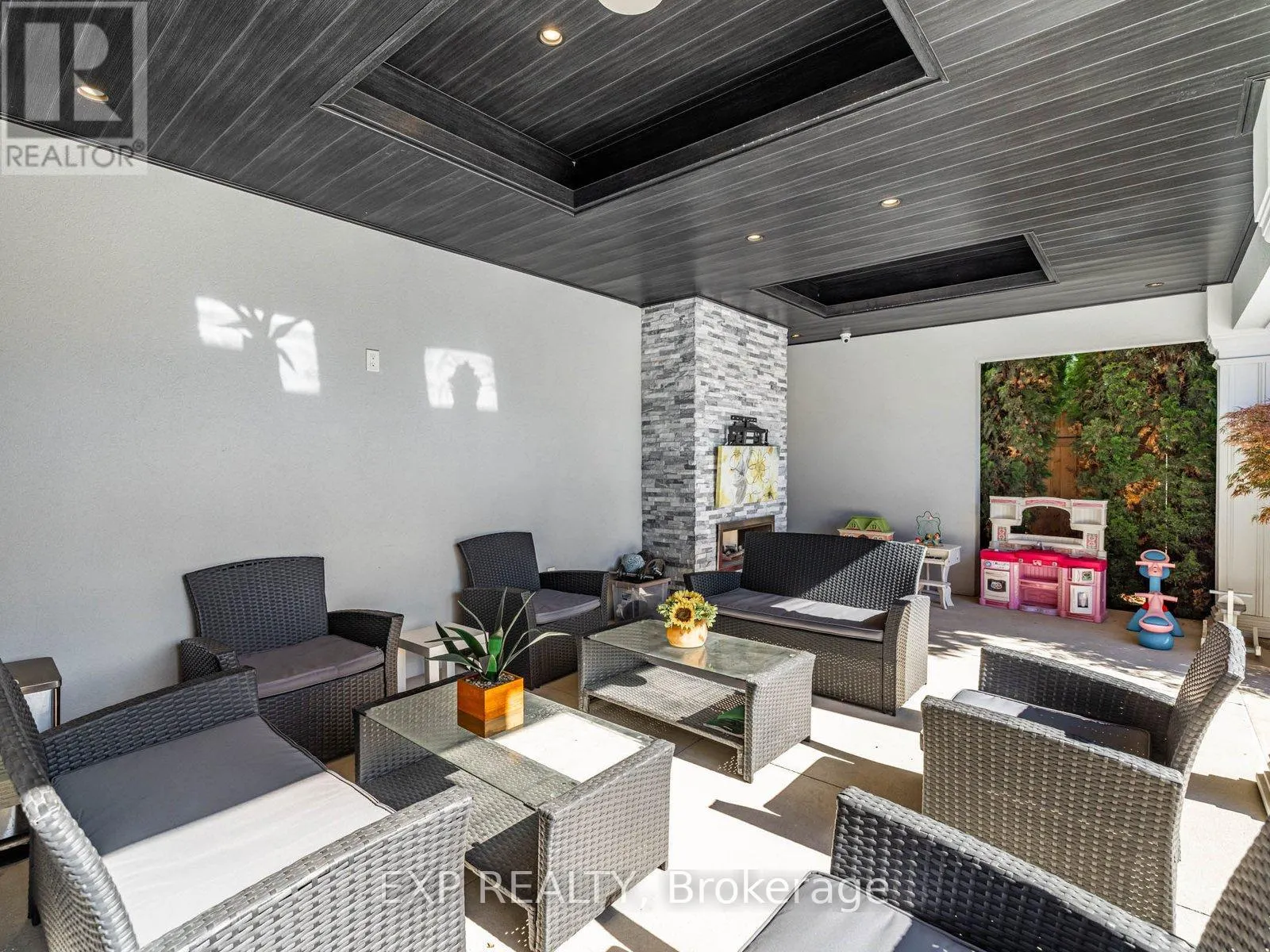 13 BOURDON AVENUE