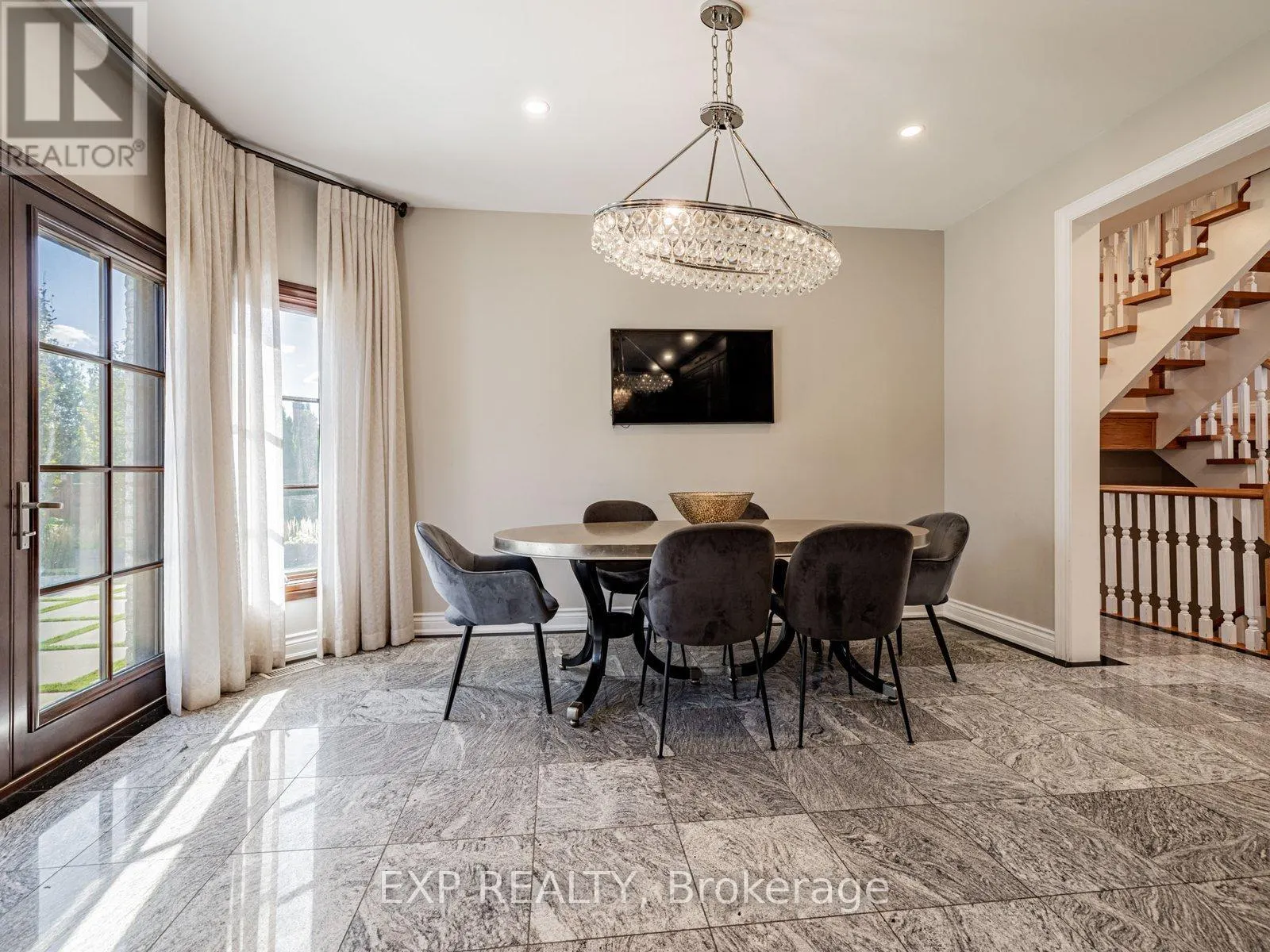 13 BOURDON AVENUE