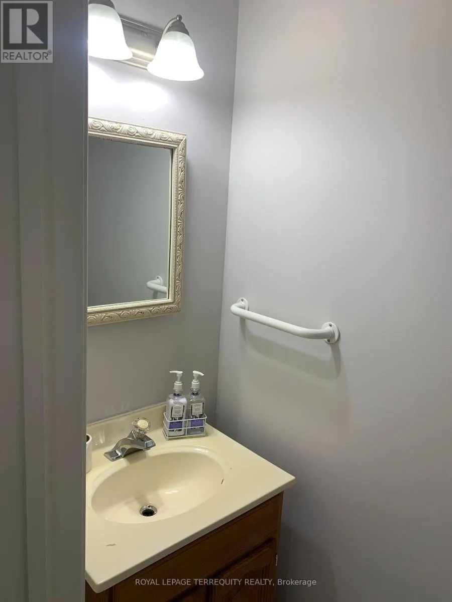 42 - 1180 MISSISSAUGA VALLEY BOULEVARD
