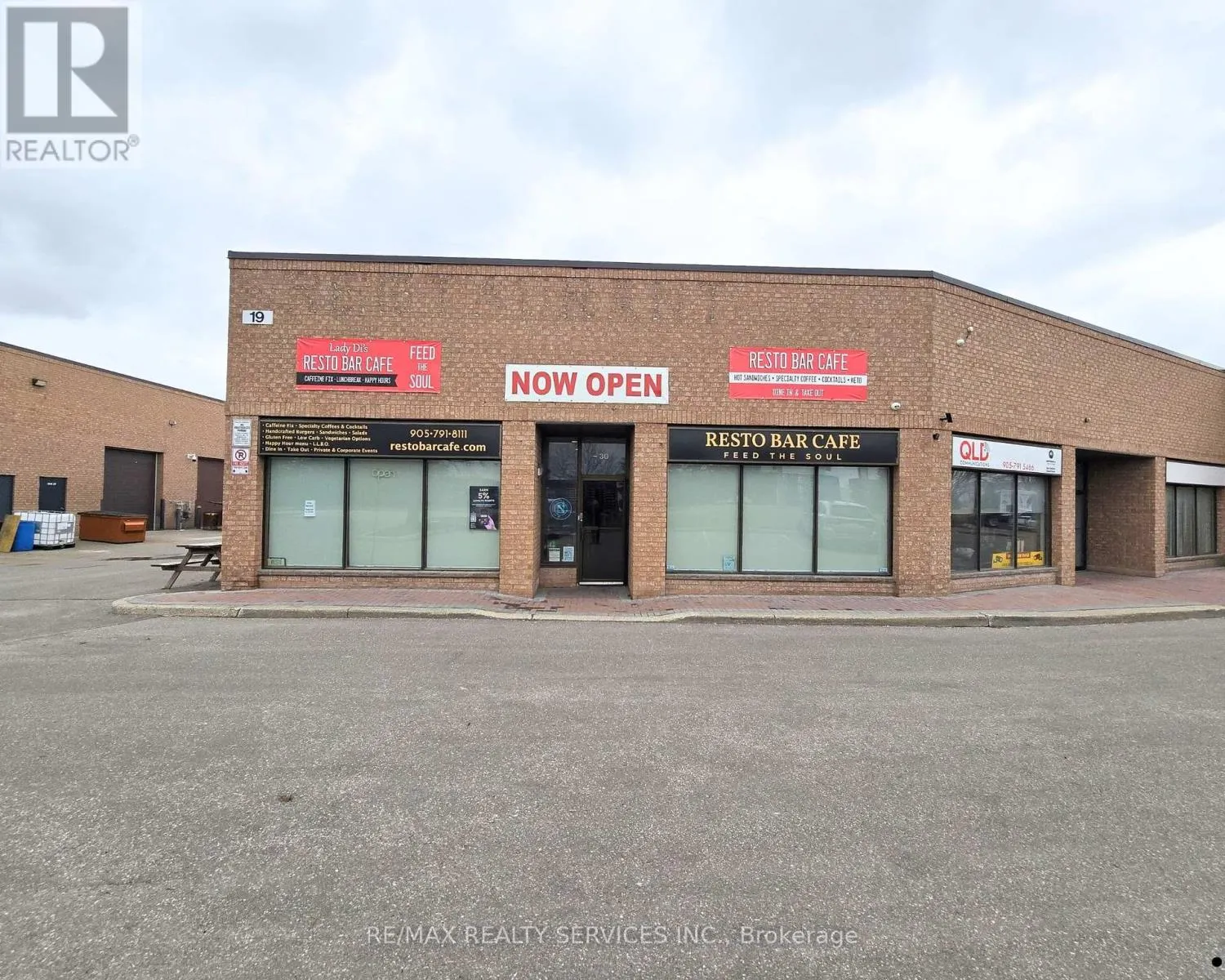 30 - 19 KENVIEW BOULEVARD