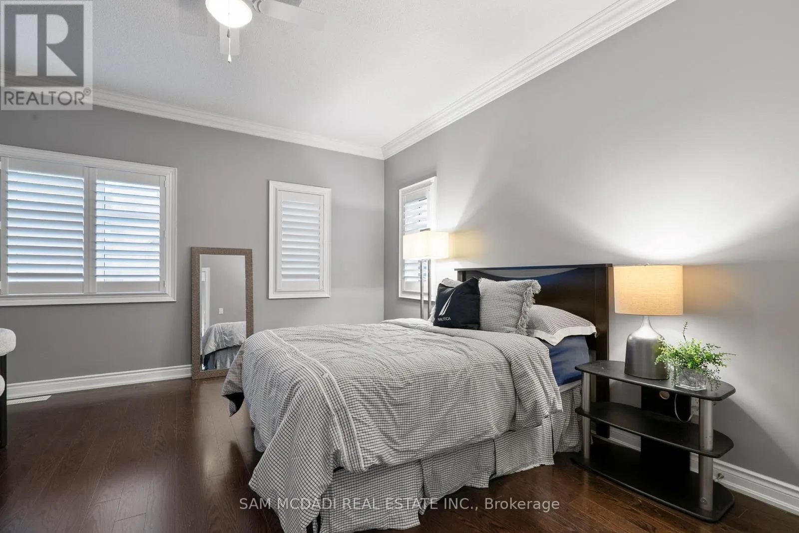 2469 CHATEAU COMMON