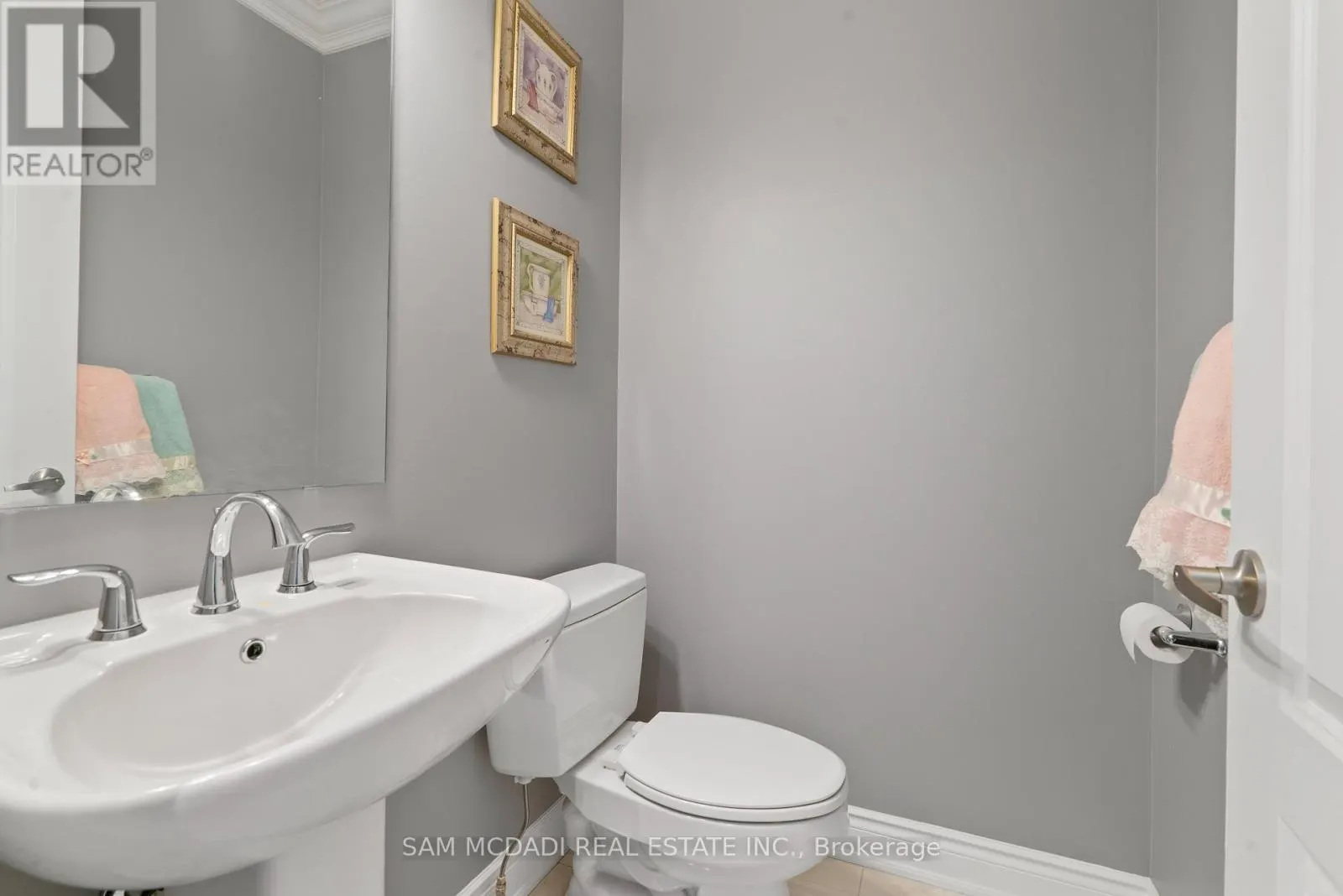 2469 CHATEAU COMMON