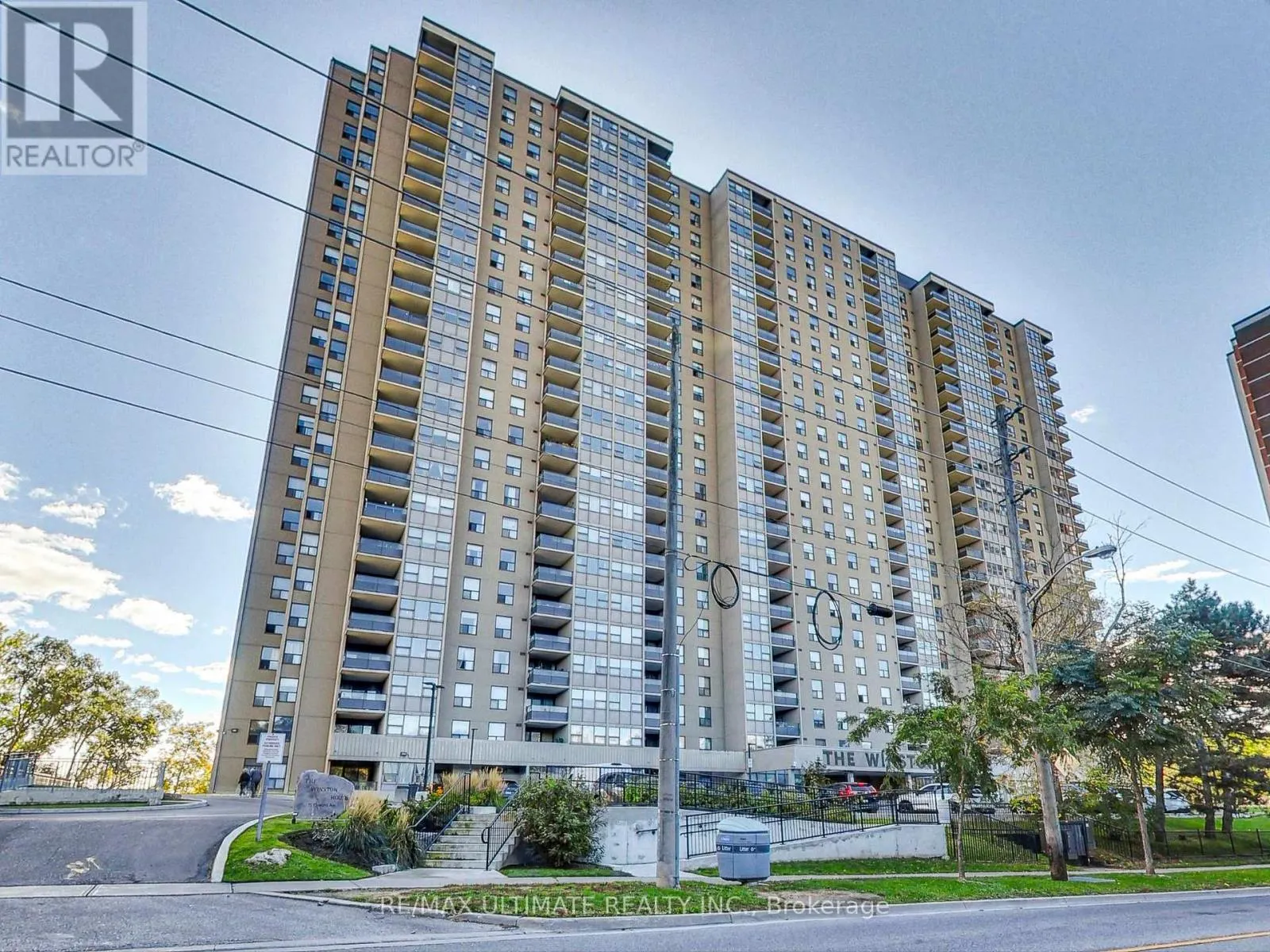 406 - 75 EMMETT AVENUE