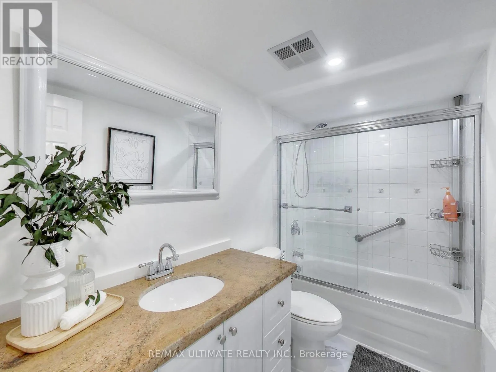 406 - 75 EMMETT AVENUE
