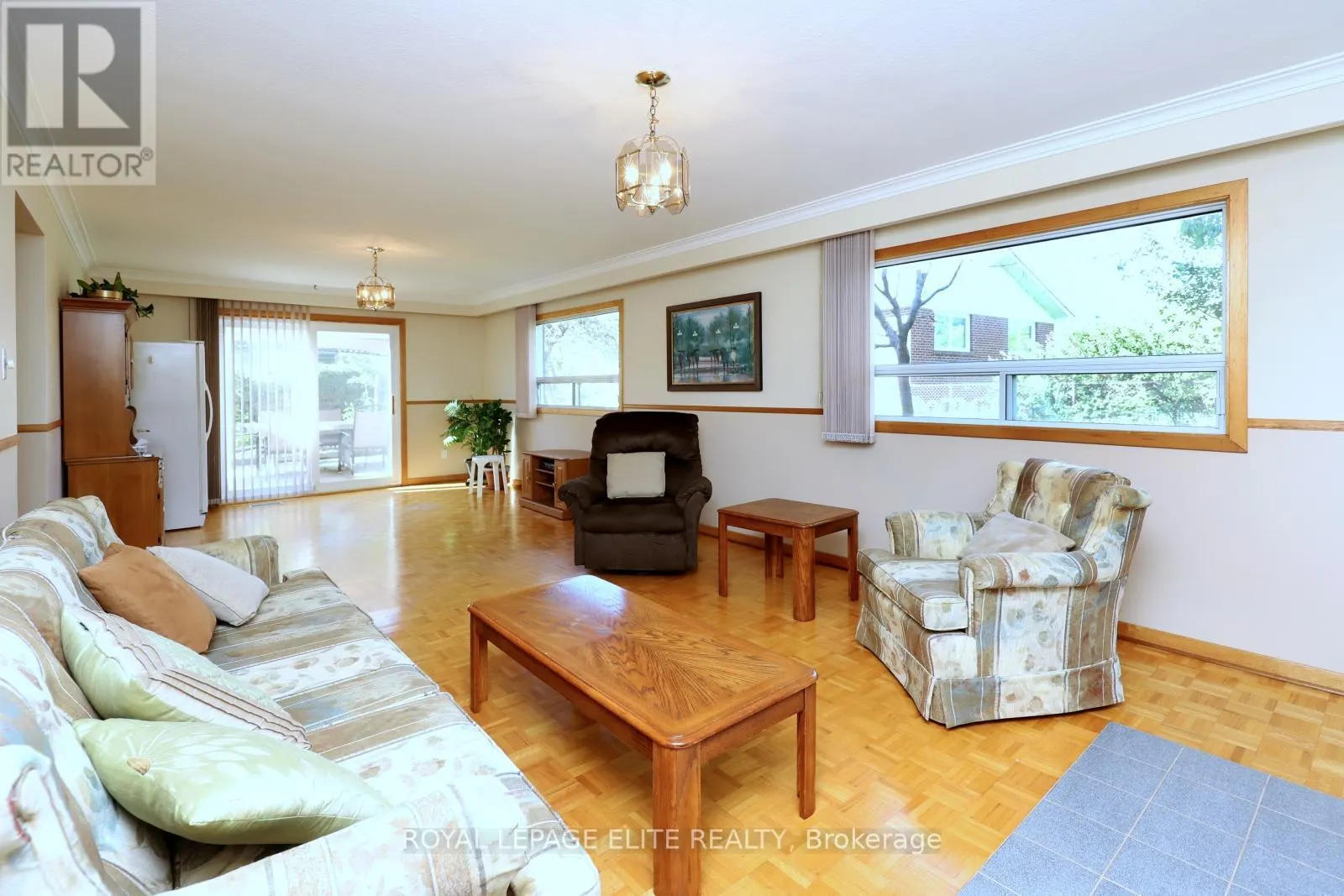 3440 RIVERSPRAY CRESCENT
