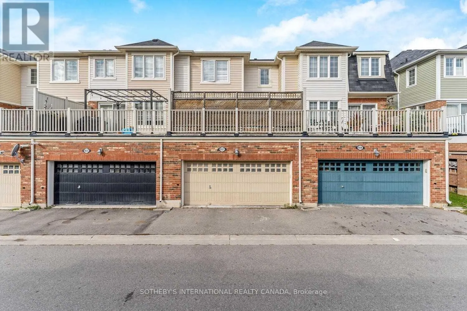 937 BRASSARD CIRCLE