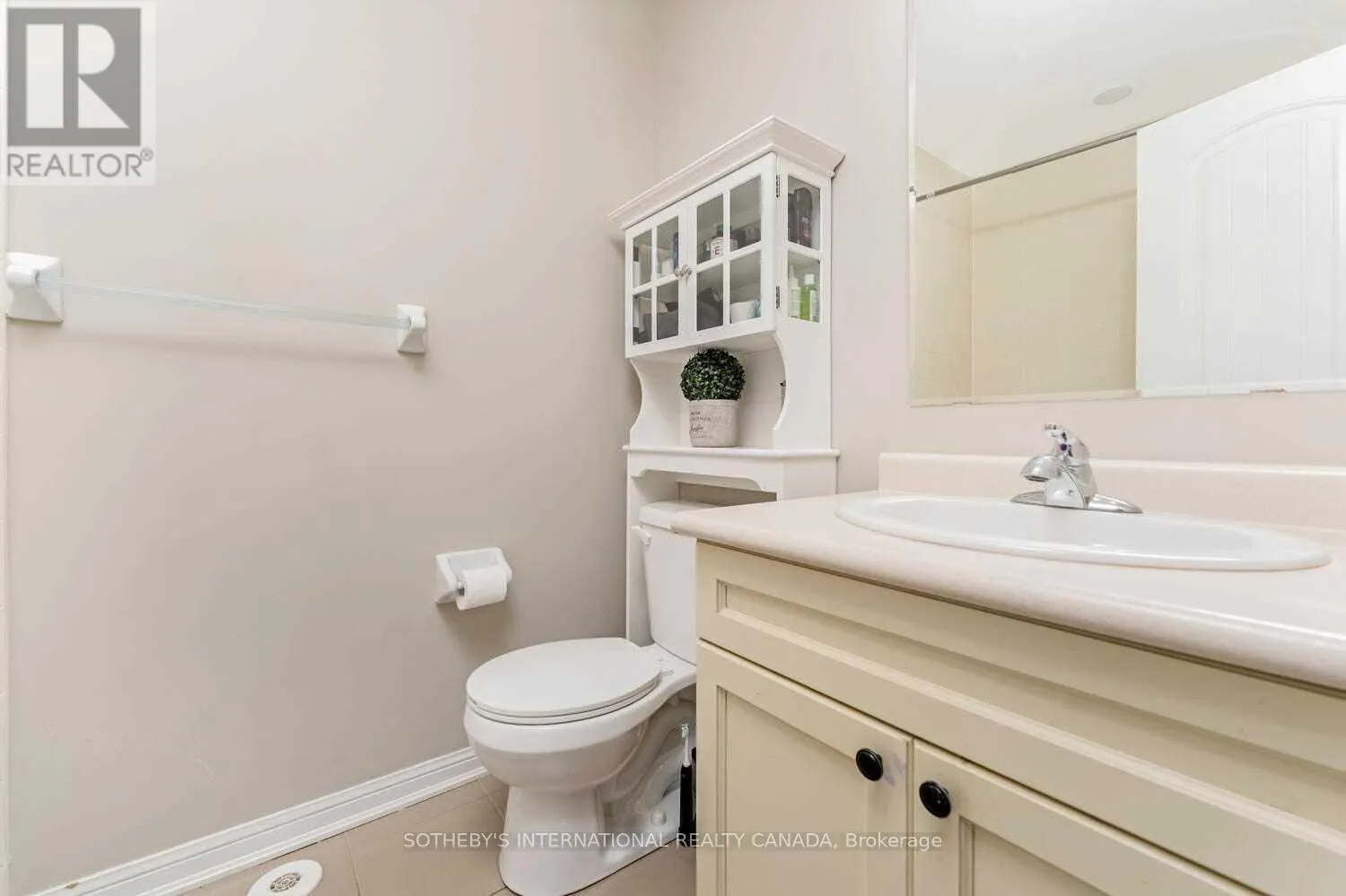 937 BRASSARD CIRCLE