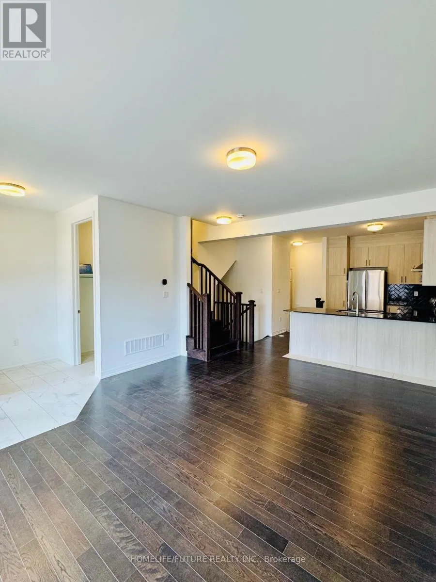 43 MOOSEHEAD DRIVE